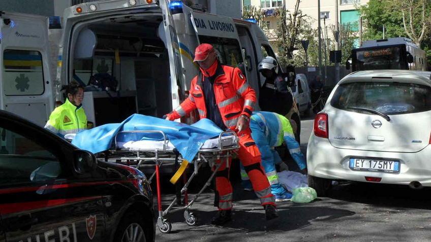 Un malore mentre guida Muore davanti alla moglie