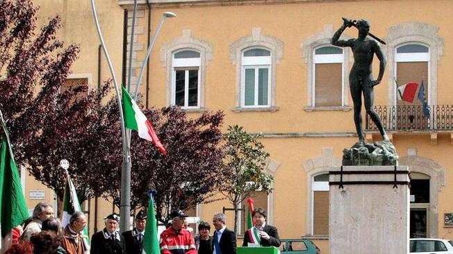 Coro partigiano e laboratorio in piazza per i più piccoli