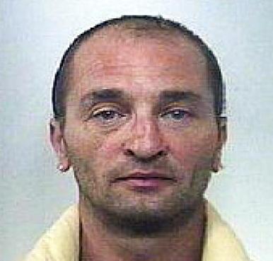 È l’uomo dell’ordigno piazzato in via dei Pelaghi il 4 febbraio 