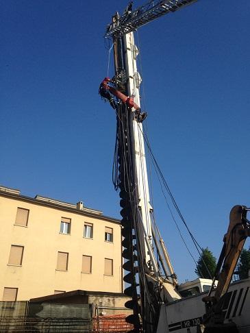 L'intervento sulla gru