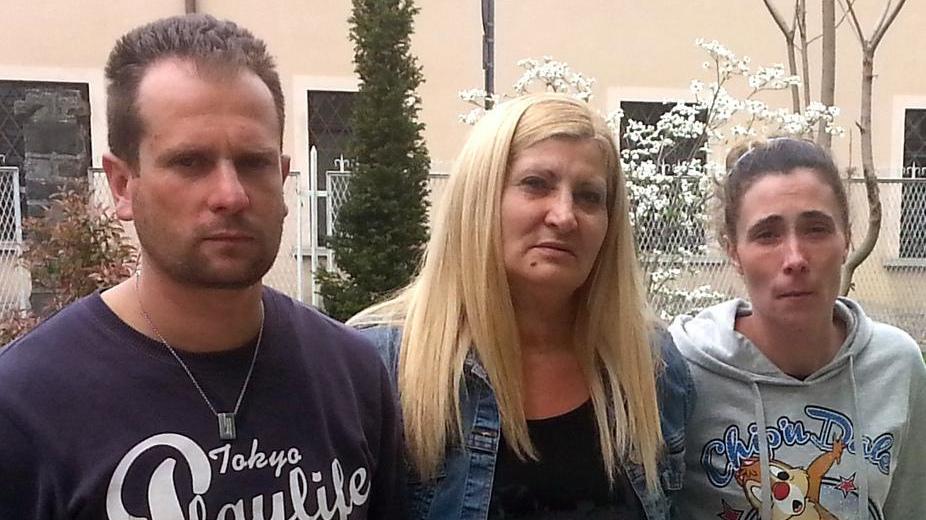 Bimba nata morta: «Ora diteci perché»