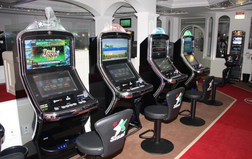 Rapina con pistola nella sala slot Admiral 