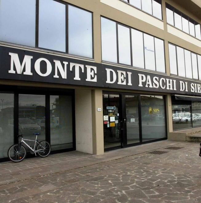 Il ciclone Mps travolge un top manager pisano 