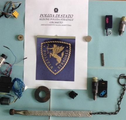 La Polstrada scopre Tir taroccati con le calamite 
