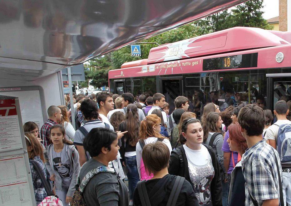 Presa la baby gang della fermata del bus 
