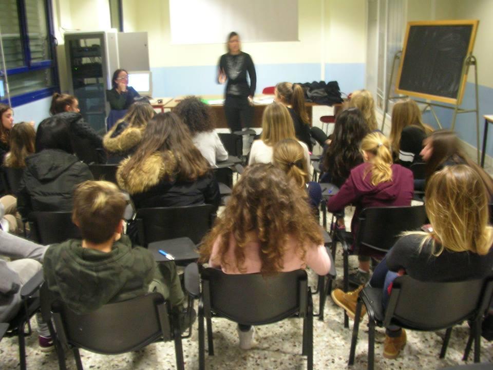 "Ragazzi e i Social: cosa mostro a tutti e cosa tengo per me?", una lezione della Onlus Cieliaperti nella 1CL al Liceo Copernico