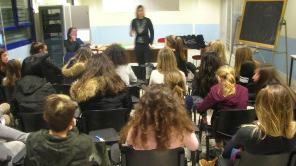 "Ragazzi e i Social: cosa mostro a tutti e cosa tengo per me?", una lezione della Onlus Cieliaperti nella 1CL al Liceo Copernico