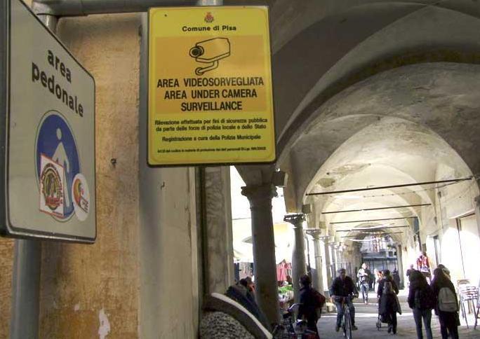 Alcol, abusi e soliti noti ma chi guarda i filmati? 