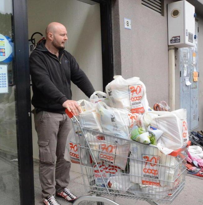 Supermercati aperti Scongiurate le contestazioni