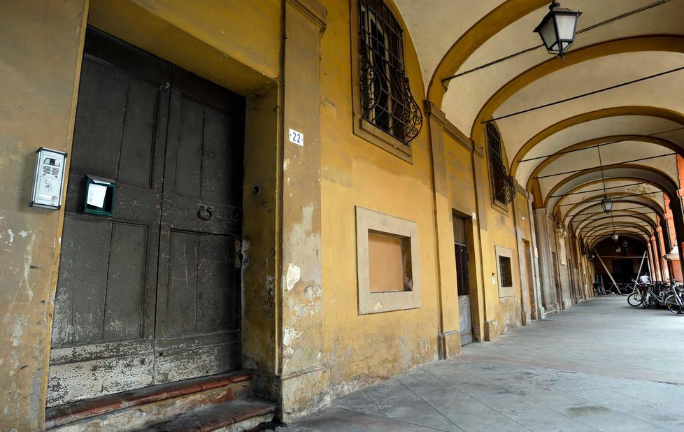 Porticato del Venturi, che degrado 
