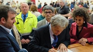 Il maestro Ughi ha incantato la platea anche con le parole