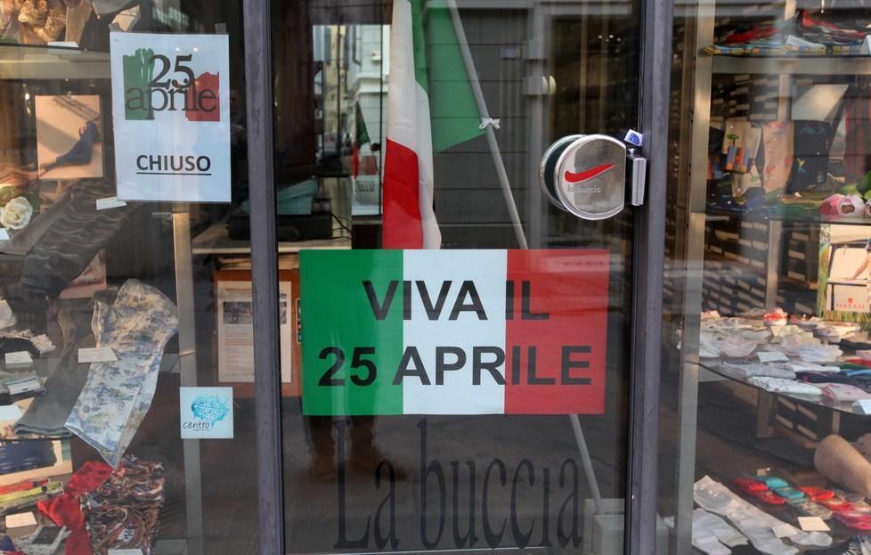 Mozione Pd-Sel: «Nuove regole sugli orari» 