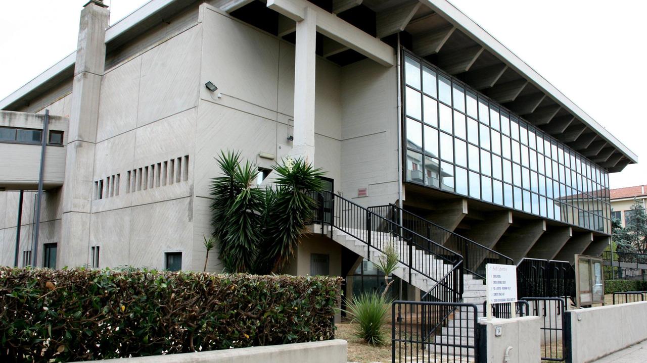 Il palasport di via Nievo