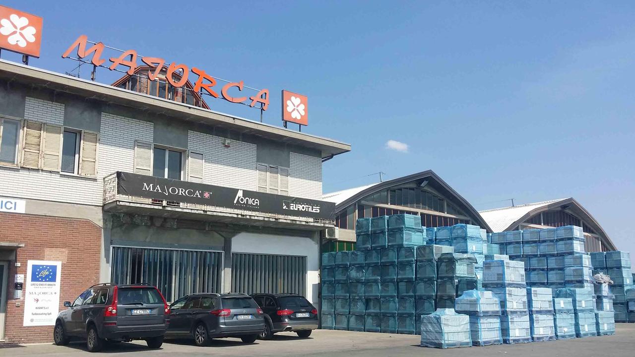 Ceramica Majorca, una nuova asta per i prodotti e i marchi