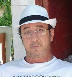 Straziato dal guard rail Muore corriere di 53 anni 