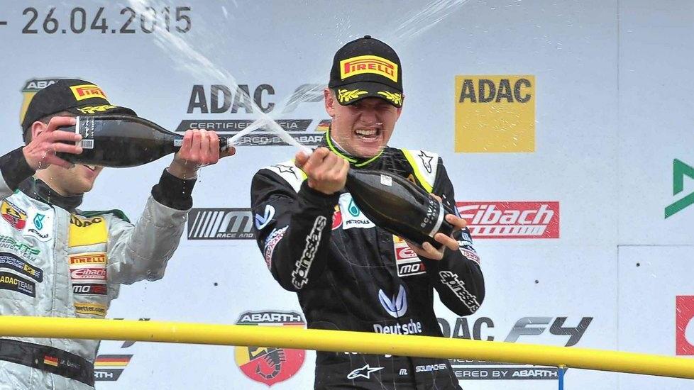 Schumacher Junior vince la sua prima gara in Formula 4