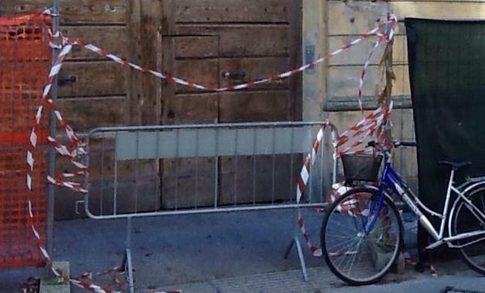 Davanti all’ex Conservatoria un bivacco giorno e notte