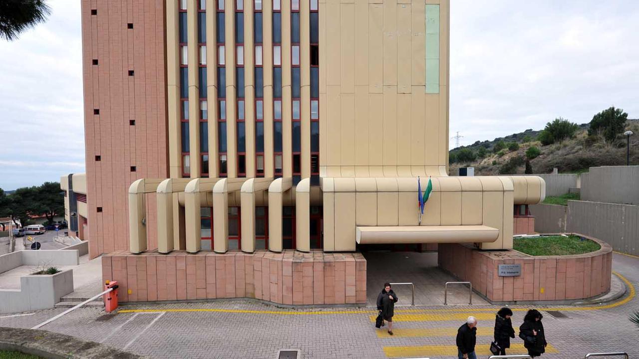 Una veduta dell'ospedale di Piombino