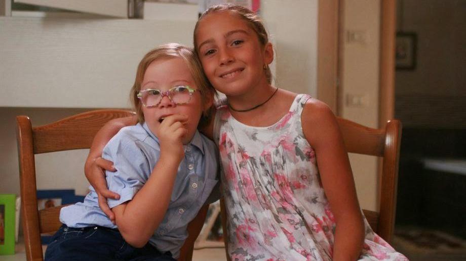 Veltroni all'Olimpia con "I bambini sanno"