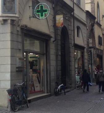 Due farmacie lasciano il centro 