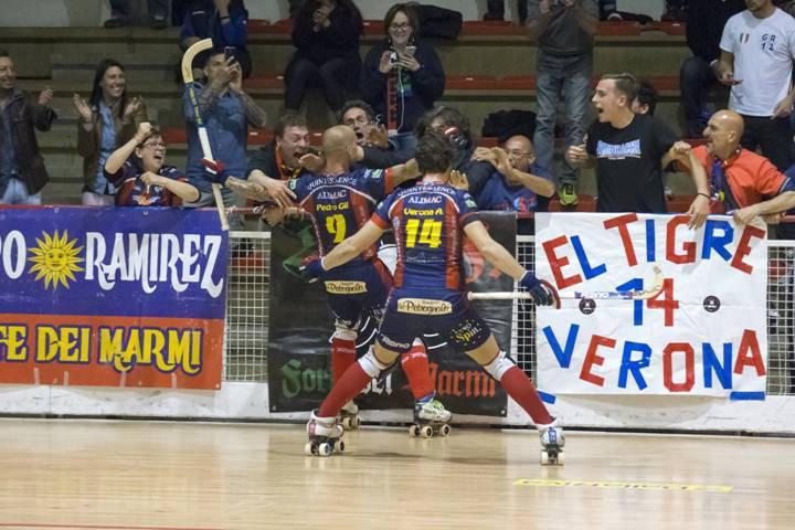 L'esultanza di Pedro Gil dopo uno dei suoi gol al Trissino (foto Gabriele Baldi)