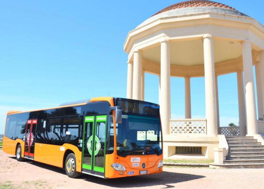 «Mancano i pullman e i 1500 dipendenti sono all’abbandono»