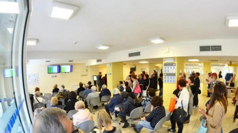Caos al Cup, quattro ore per l’esame del sangue