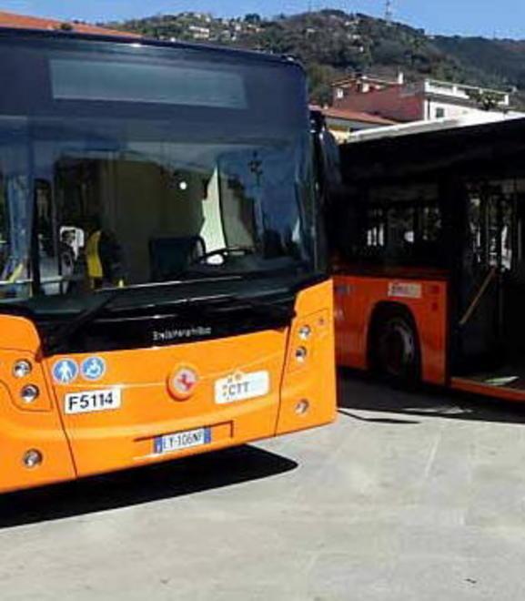 Rotte le trattative stamani fermi 4 ore gli autobus dell’Atn 