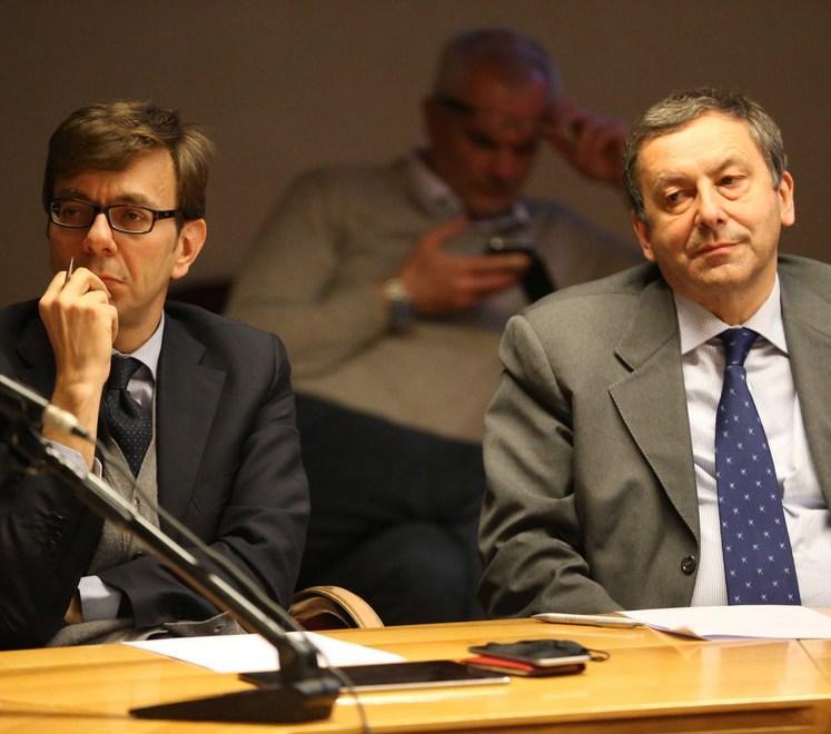 Calano gli utili ma il dividendo resta 