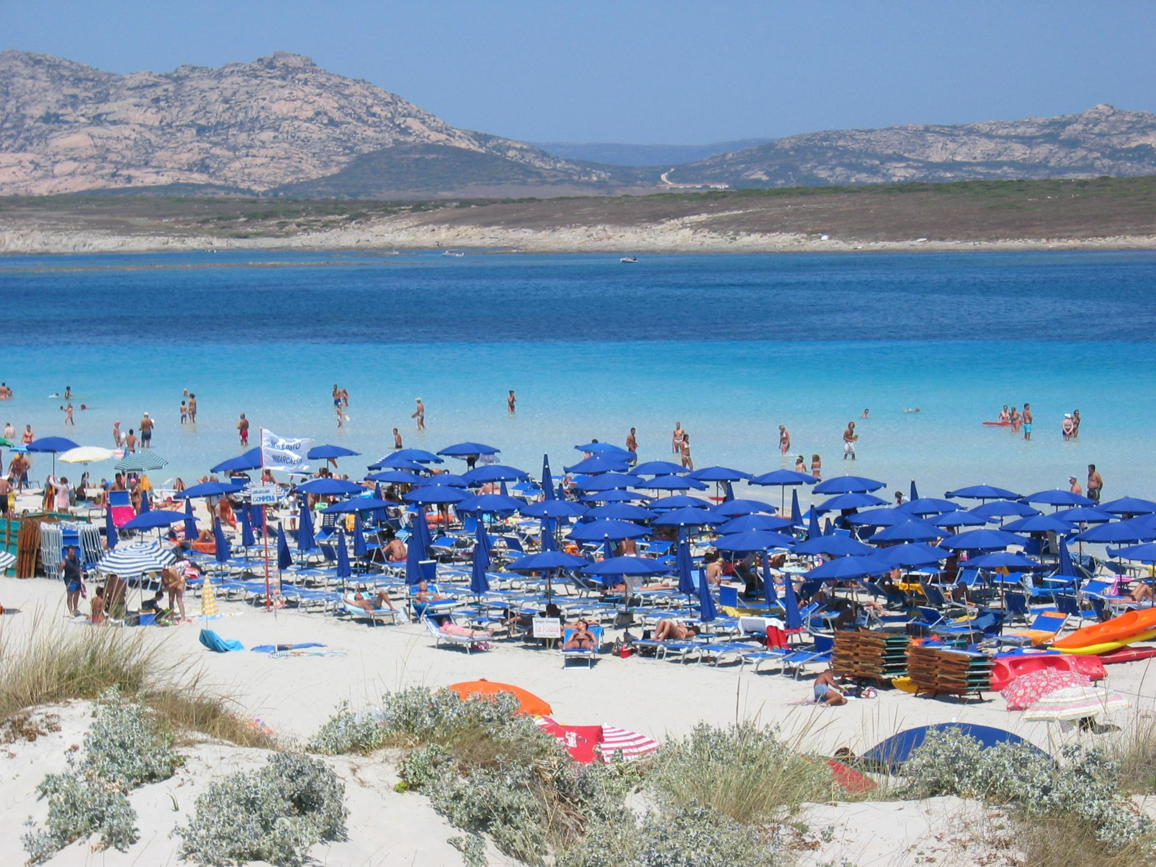 Uno scorcio della spiaggia della Pelosa a Stintino