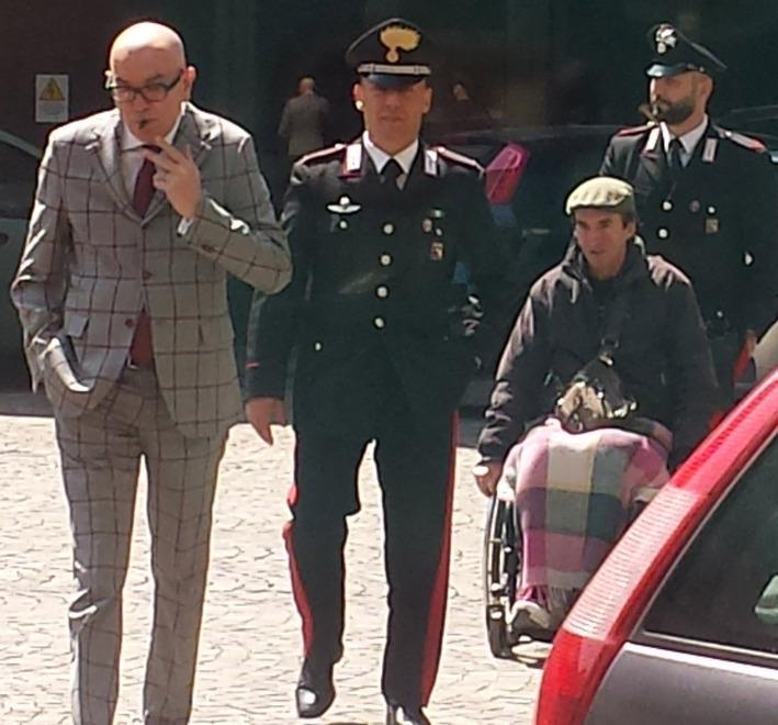 Ai domiciliari per le armi nascoste 