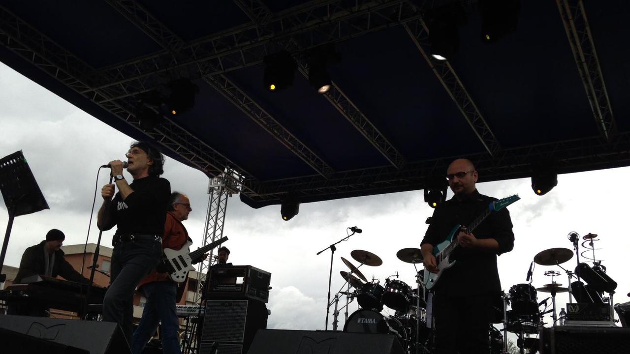 La Pfm sul palco di piazza Moro a Capannori