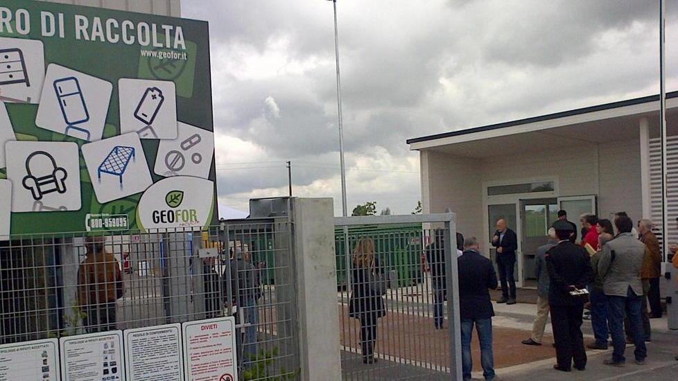 Record: due centri raccolta per i rifiuti di 12mila abitanti