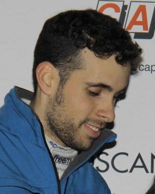 Il pilota pietrasantino Pisani in gara sullo sterrato delle Marche