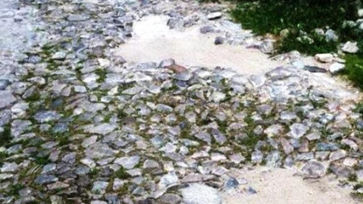 Centro storico, le strade in condizioni disastrose