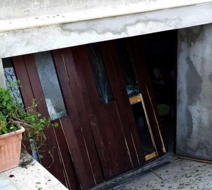 Attentato dinamitardo: nel mirino un pensionato 