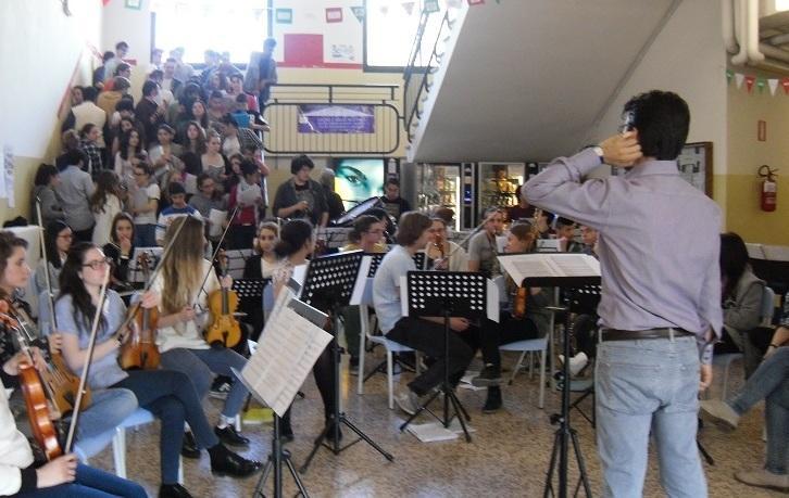 Dopo il corteo un concerto del Sigonio 
