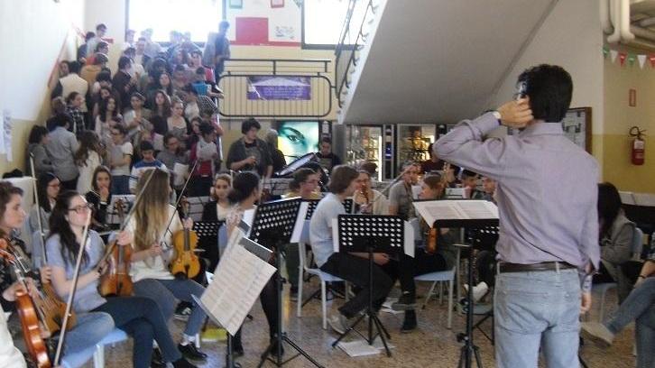 Dopo il corteo un concerto del Sigonio