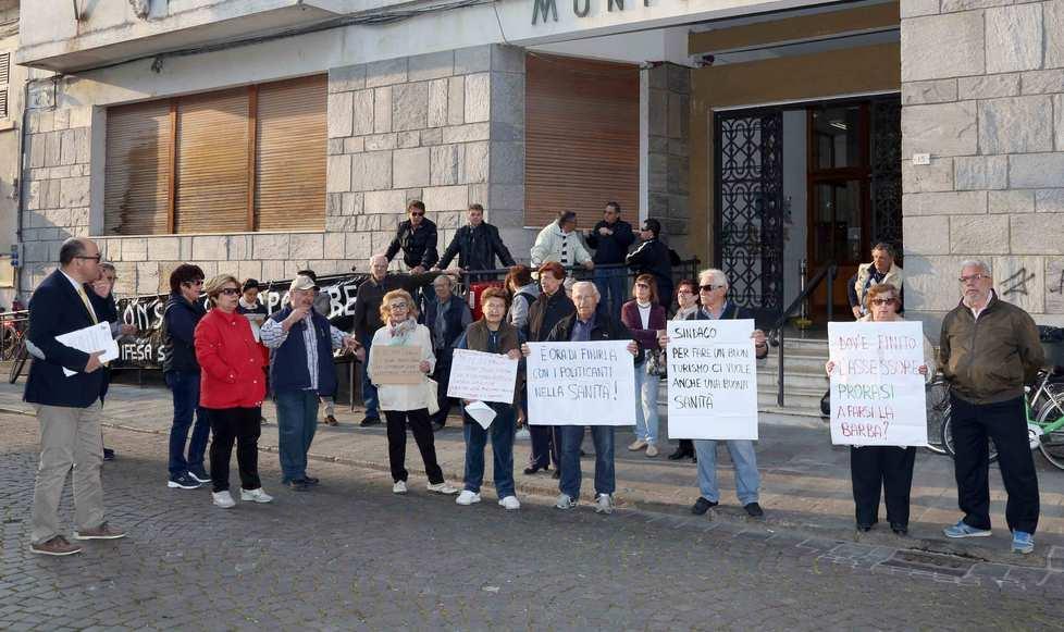 La pacifica protesta della Consulta 