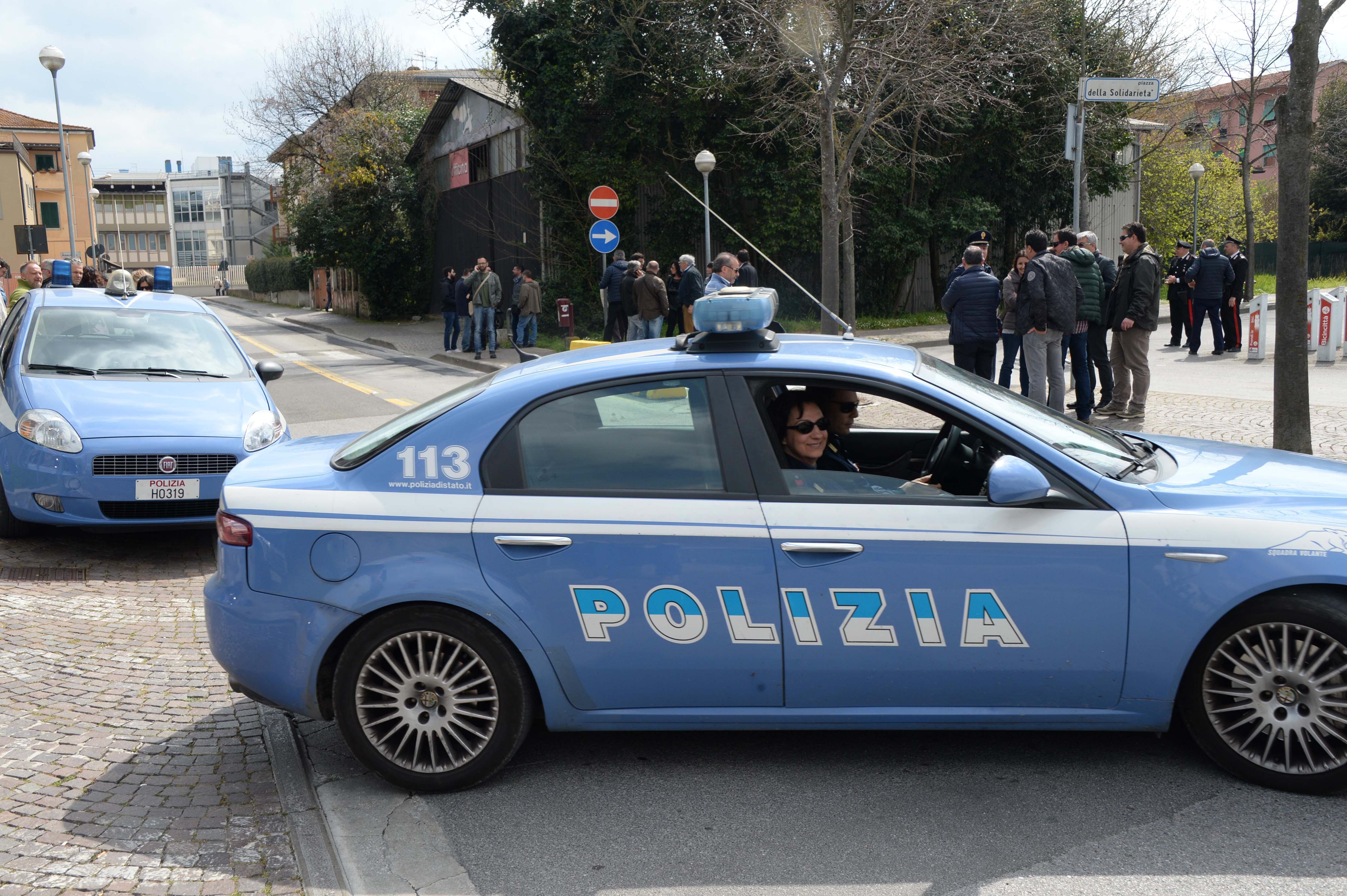 Una volante della polizia