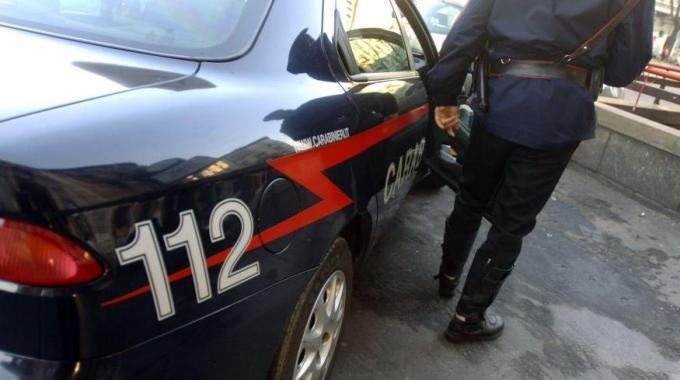 Olbia, giovane ferito al collo con un pezzo di vetro
