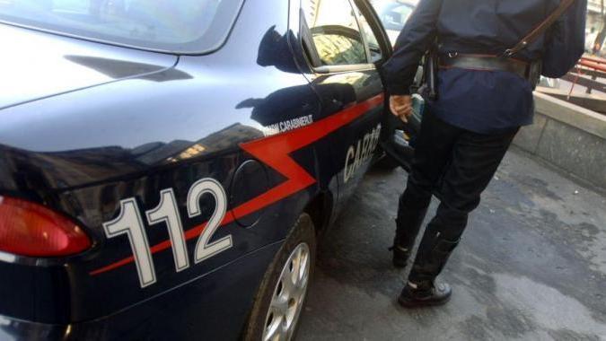Olbia, giovane ferito al collo con un pezzo di vetro