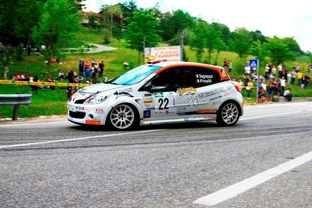 Auto fuori strada al Rally della Valdinievole