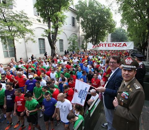 In quattromila di corsa con l'Accademia: una festa dello sport
