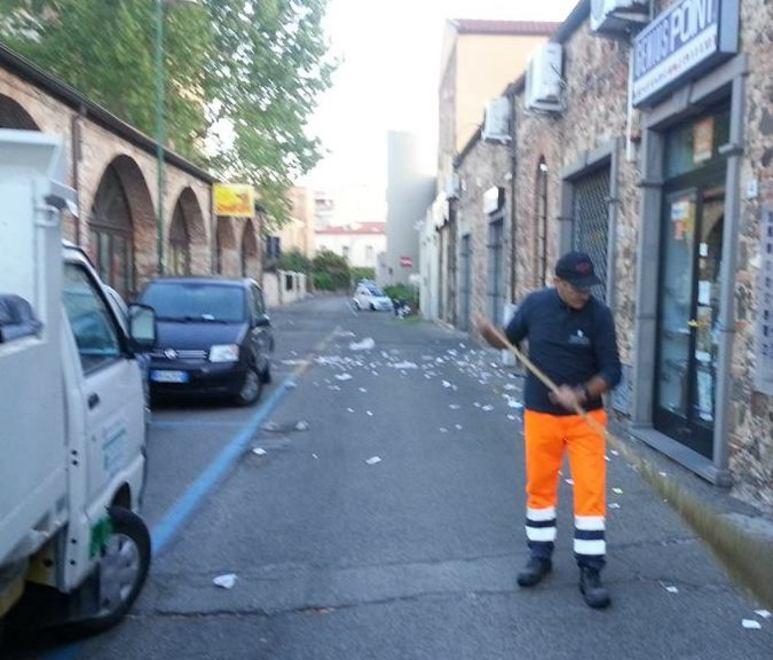 Vandali scatenati in via Pietro Riccio