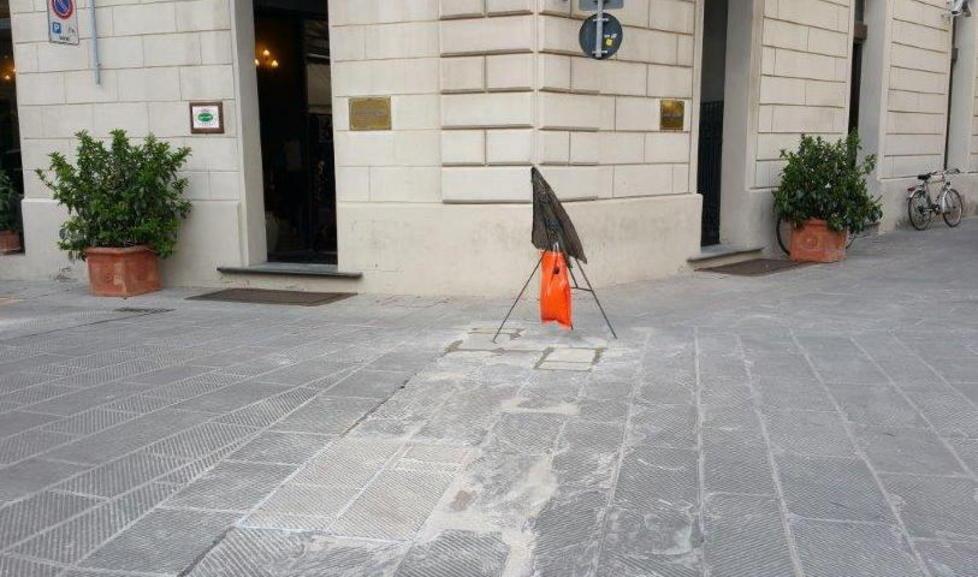 Arriva la tappa, si mettono le toppe 