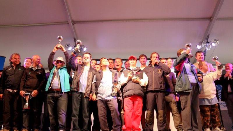La foto di gruppo di tutti i vincitori delle varie classi del Tan