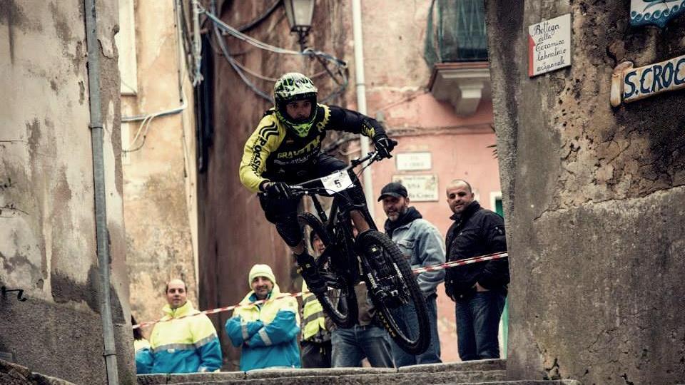 Una discesa in centro storico