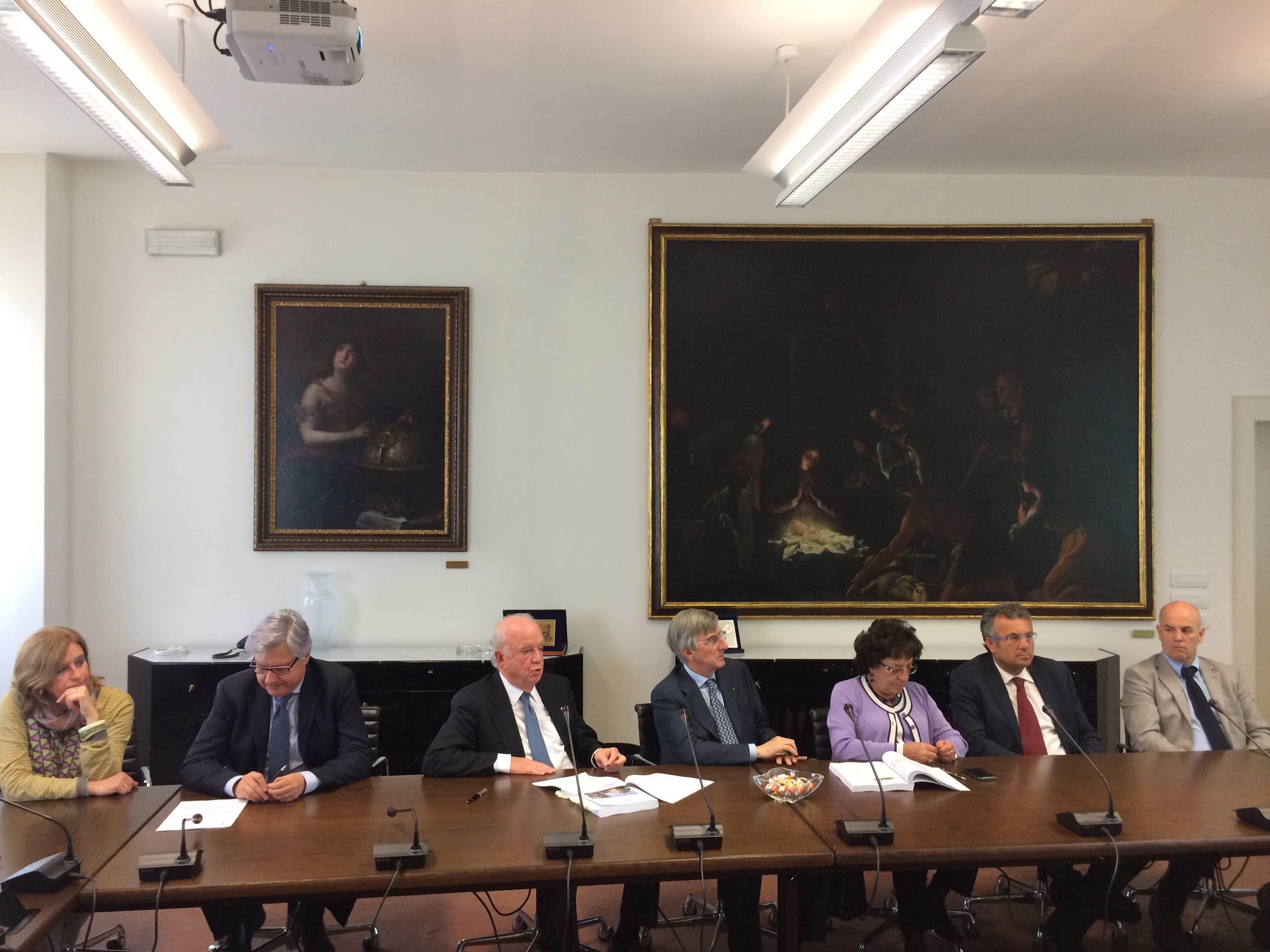 La priorità al recupero del mercato del Carmine 