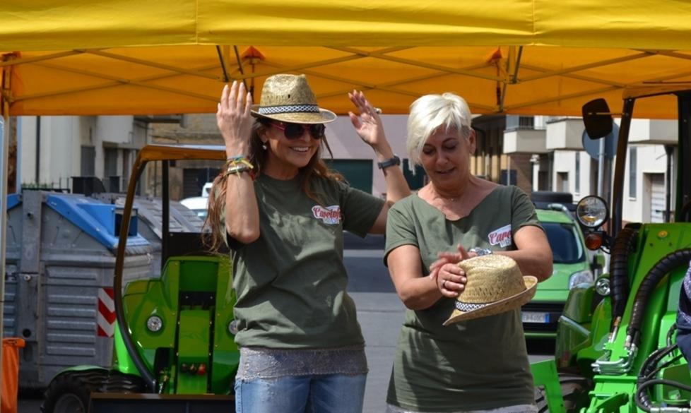 Tanta gente a Venturina per il “carciofo pride”